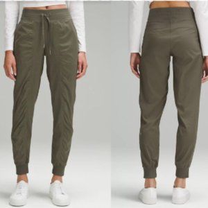 New - Lululemon Dance Studio Mid-rise jogger full length - size 4